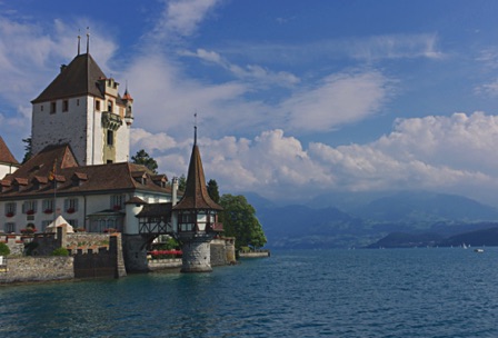Oberhofen Schloss (CH)